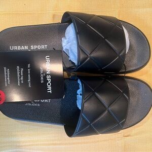 🆕💚 J/Slides | Fabio Black PVC Size 10. Quilted Sandals.